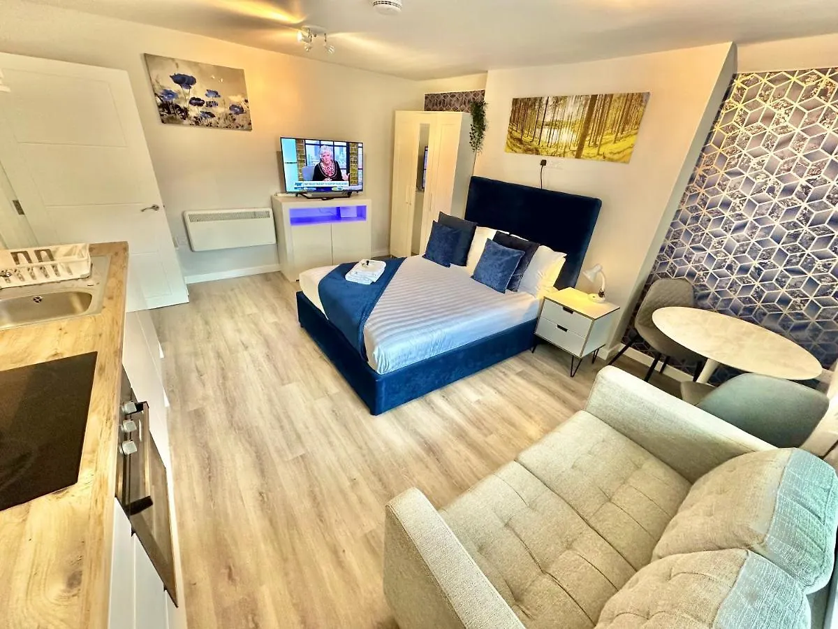 Cozy Downtown Retreat - Central Apartment With Short Walk To Beach Bournemouth